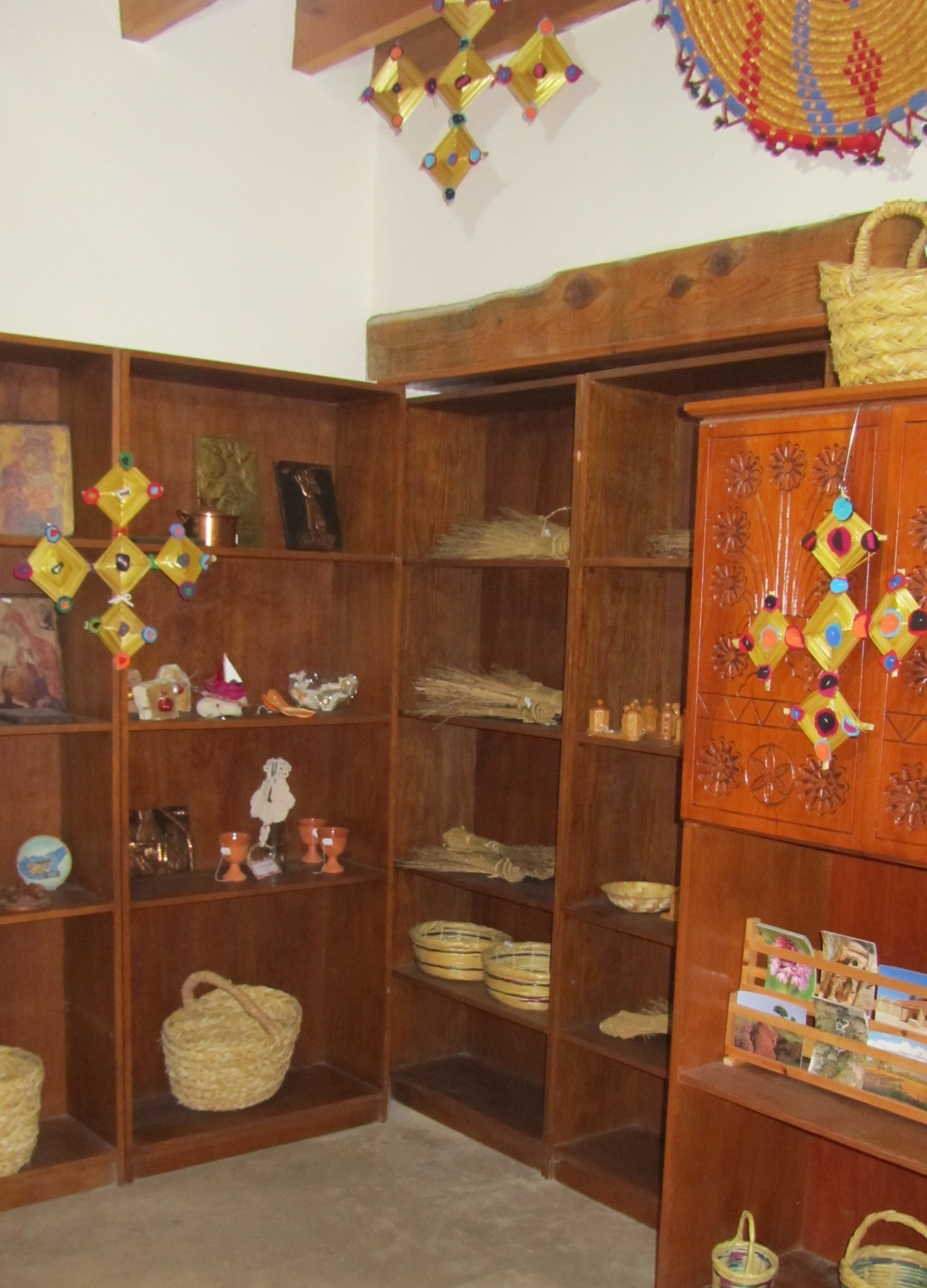 hol-esc-new-craft-general-shot-oct-14-for-feb-17